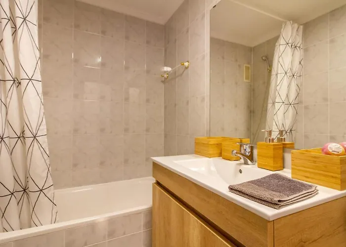 Apartment In With Wifi *